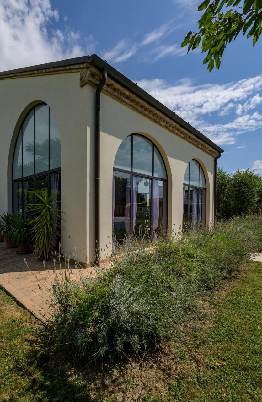 Prestigiosa Villa singola con parco e piscina: nuova modalità di acquisto — Foto 33