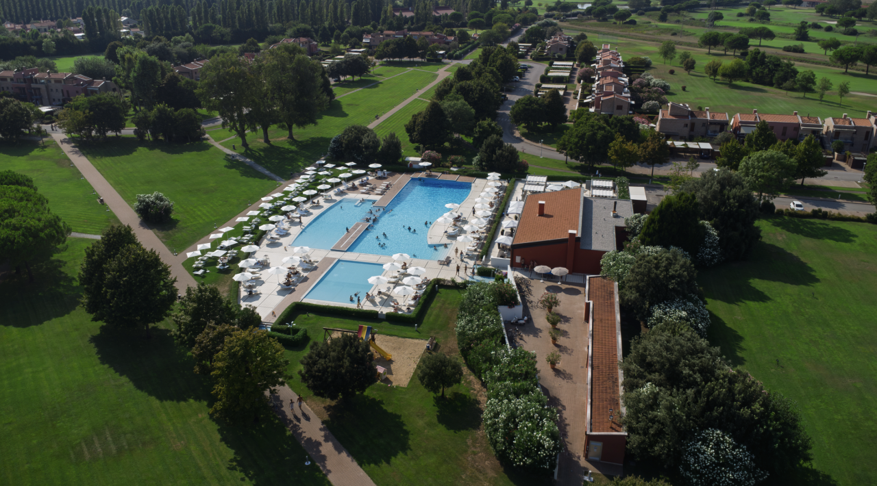 Esclusiva Villetta di Testa nel Cuore del Golf Jesolo Village — Foto 44