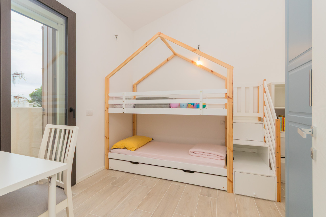 Attico Esclusivo con Piscina Privata e Solarium Panoramico a Jesolo — Foto 27
