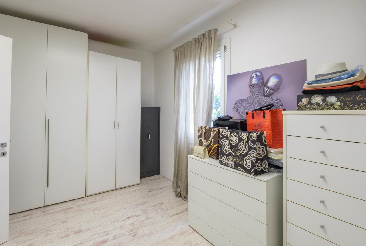 Prestigiosa Villa singola con parco e piscina: nuova modalità di acquisto — Foto 19