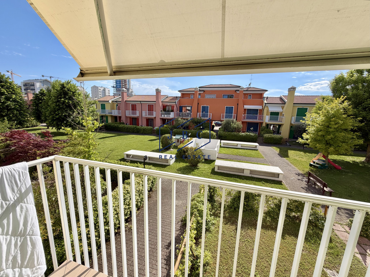 Appartamento Quadrilocale con Solarium a Jesolo Lido — Foto 11