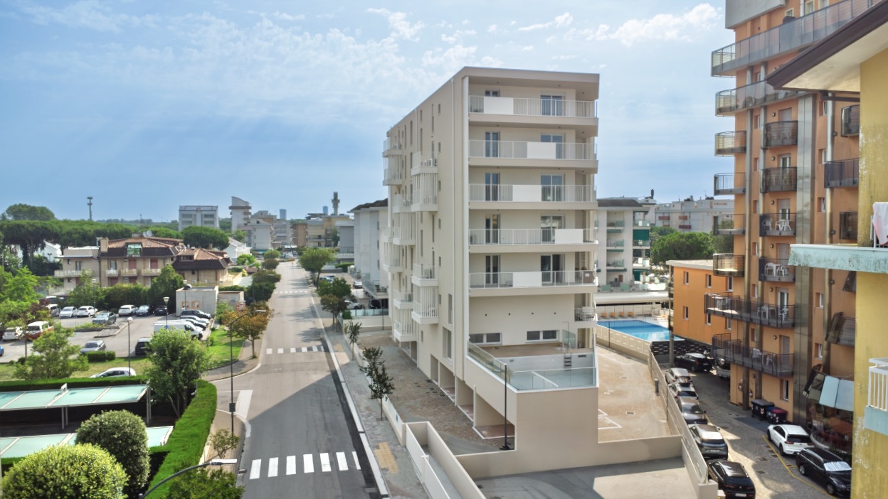 Nuovo Quadrilocale con Piscina - Jesolo Lido — Foto 36