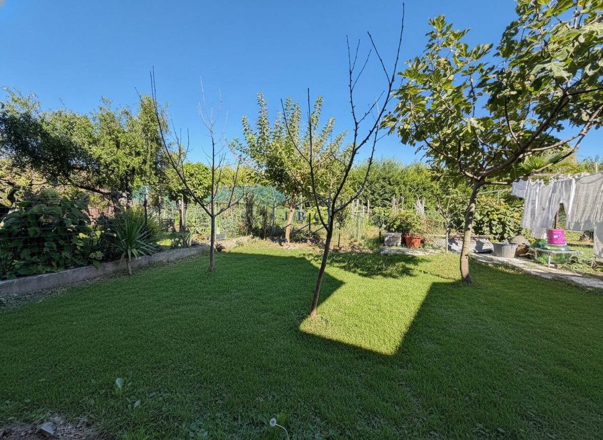 Casa Quadrifamiliare centrale giardino a Motta di Livenza — Foto 20