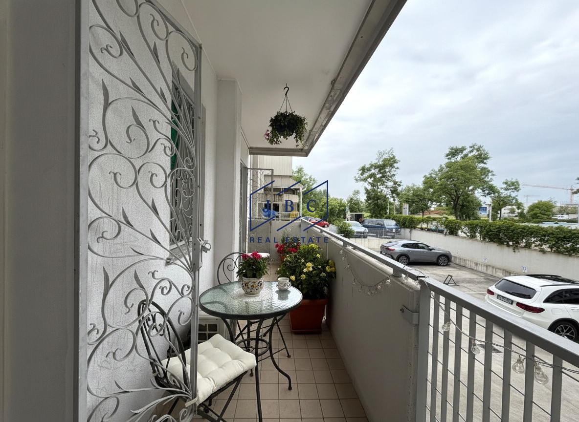 Luminoso Bilocale con Terrazzo | vicino al Mare | A Jesolo Lido — Foto 5