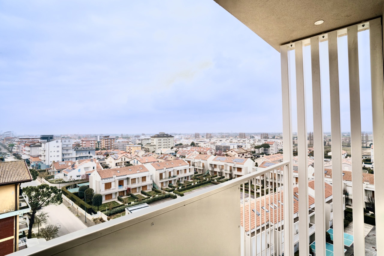 Nuovo Quadrilocale con Piscina - Jesolo Lido — Foto 24