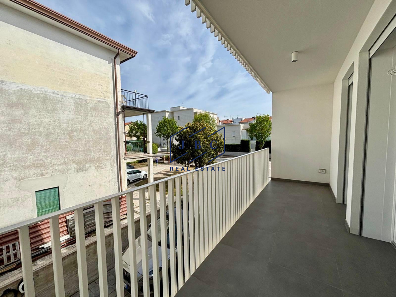 Appartamenti Trilocali con Terrazza o Giardino Privato a Jesolo — Foto 13