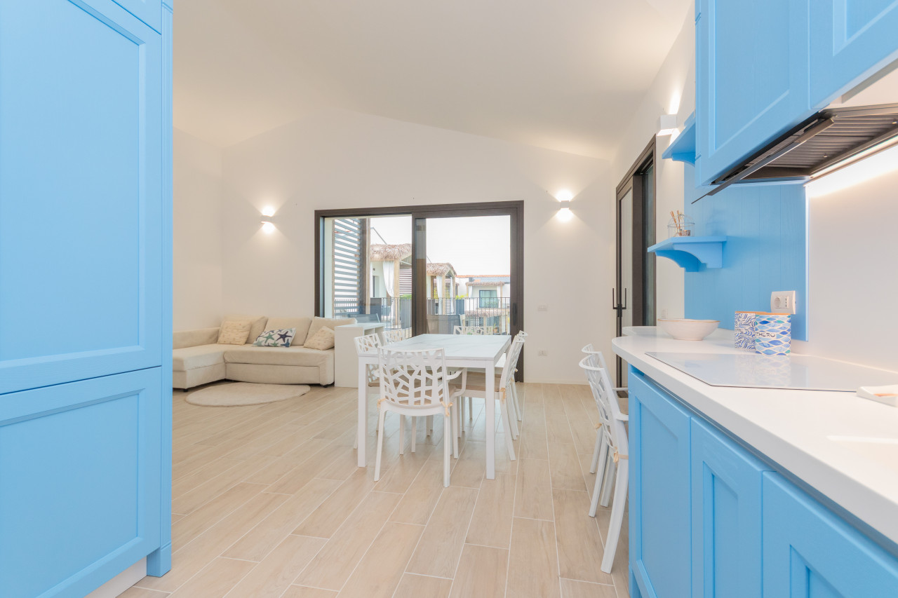 Attico Esclusivo con Piscina Privata e Solarium Panoramico a Jesolo — Foto 11