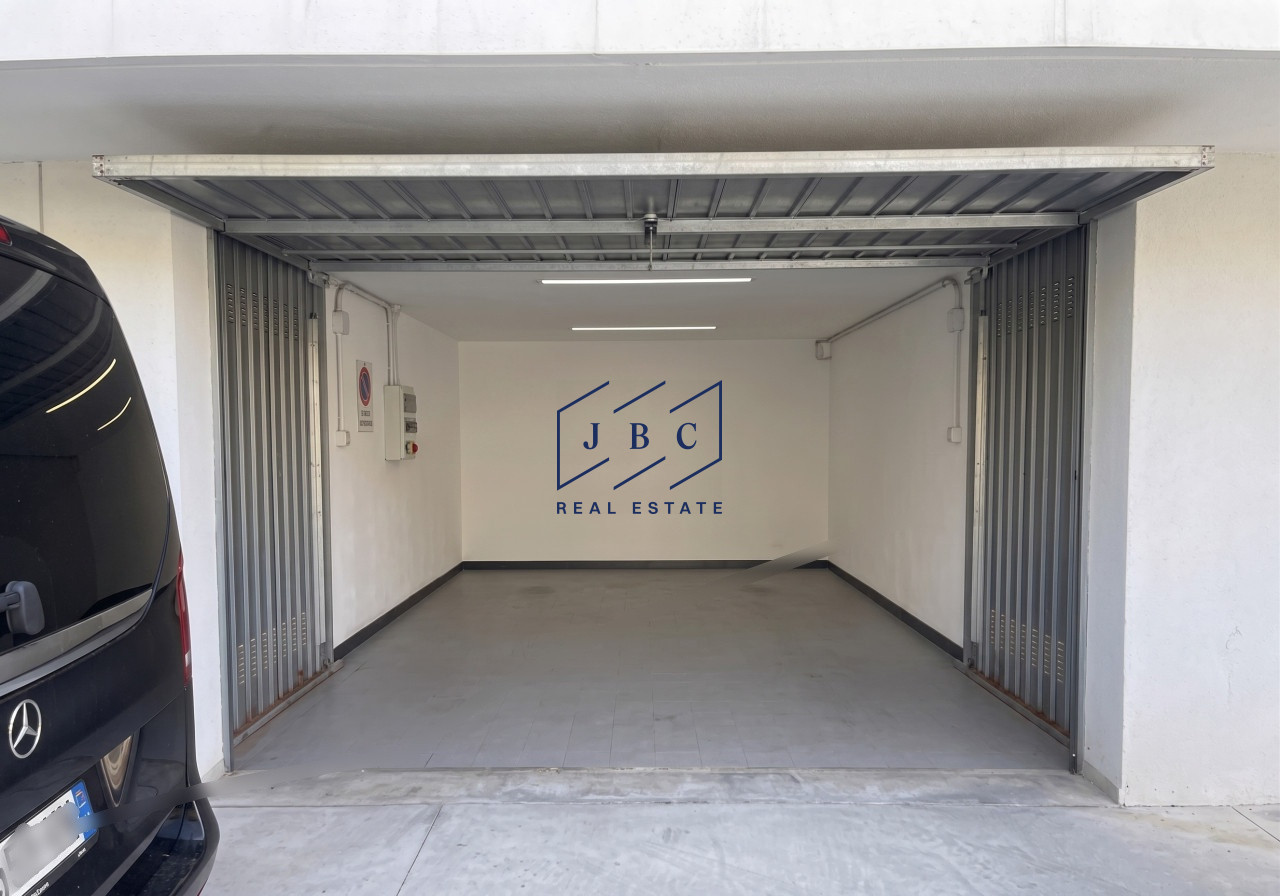 Spaziosi Garage in Vendita | Zona Faro – Lido di Jesolo — Photo 4