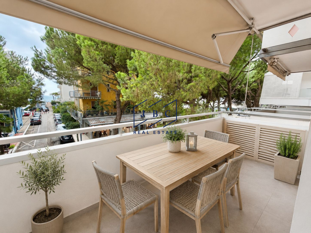 Trilocale con Terrazzo | Vista Mare a Jesolo — Foto 2