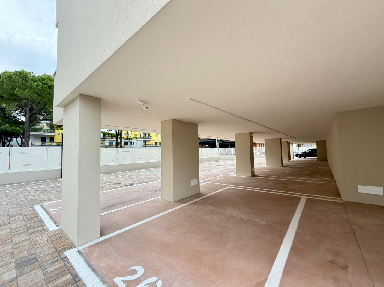 Nuovo Quadrilocale con Piscina - Jesolo Lido — Foto 37