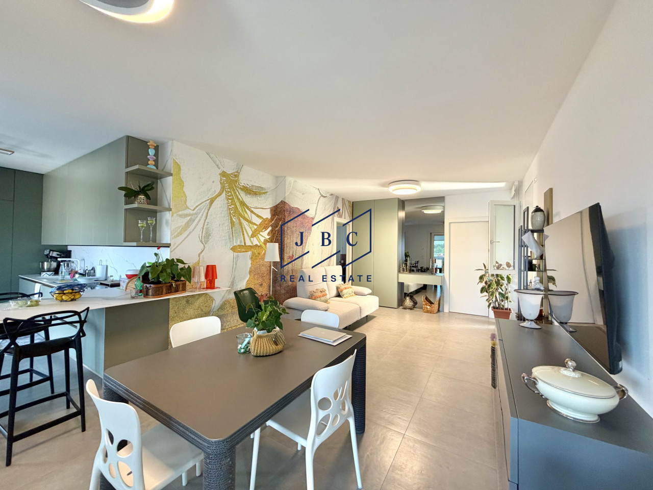 Nuovo Appartamento Trilocale con Terrazzo Vivibile — Foto 11