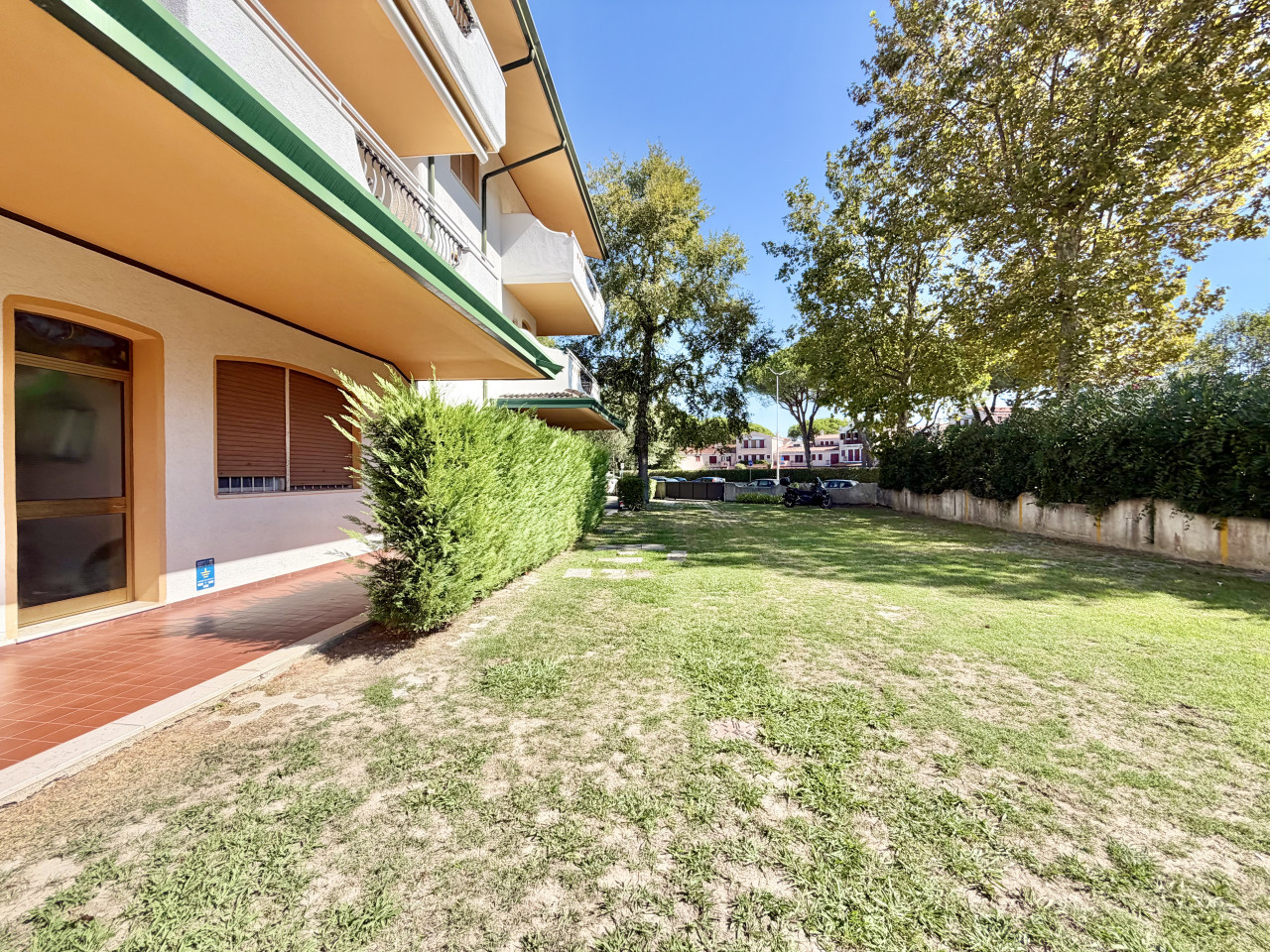 Appartamento Bilocale Ristrutturato con Terrazzo Abitabile — Foto 26